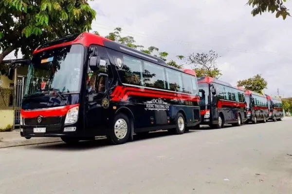 Thuê Xe Limousine 18 Chỗ Hà Nội – Trải Nghiệm Du Lịch Sang Trọng Cùng Huy Đạt